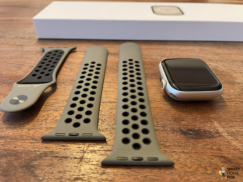 Комплект поставки Apple Watch 8.